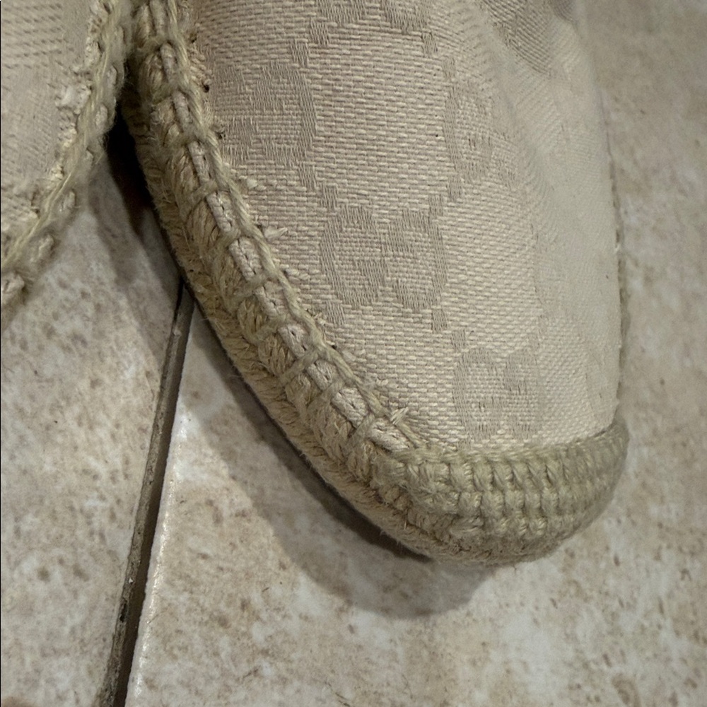 Gucci Cream Espadrille Flats - Picture 10 of 11